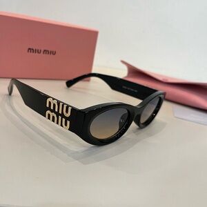 New MIU MIU Sunglasses